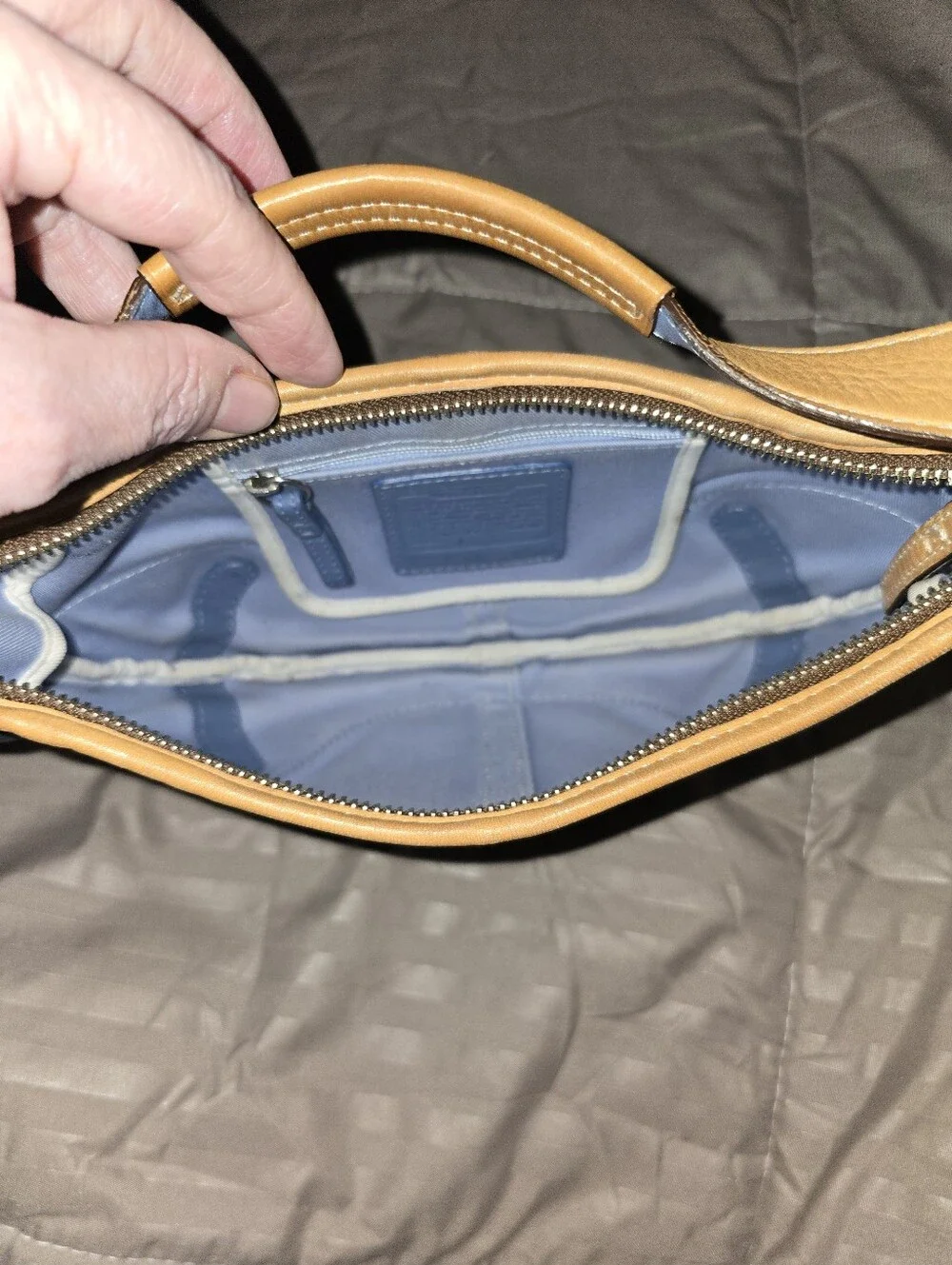 Coach SoHo‎ Y2K mini hobo excellent used condition L3J-443